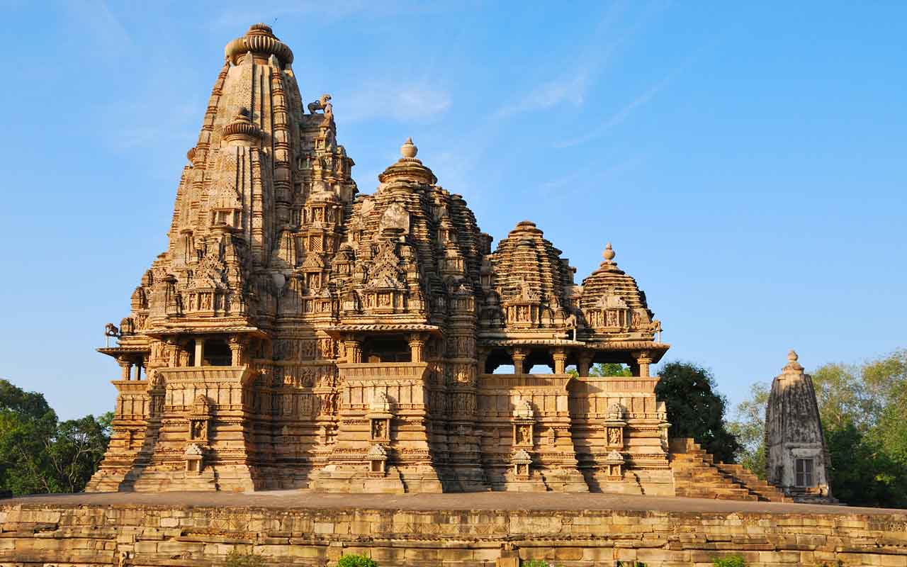 Voiture avec chauffeur en inde du nord www chauffeurinde in khajuraho