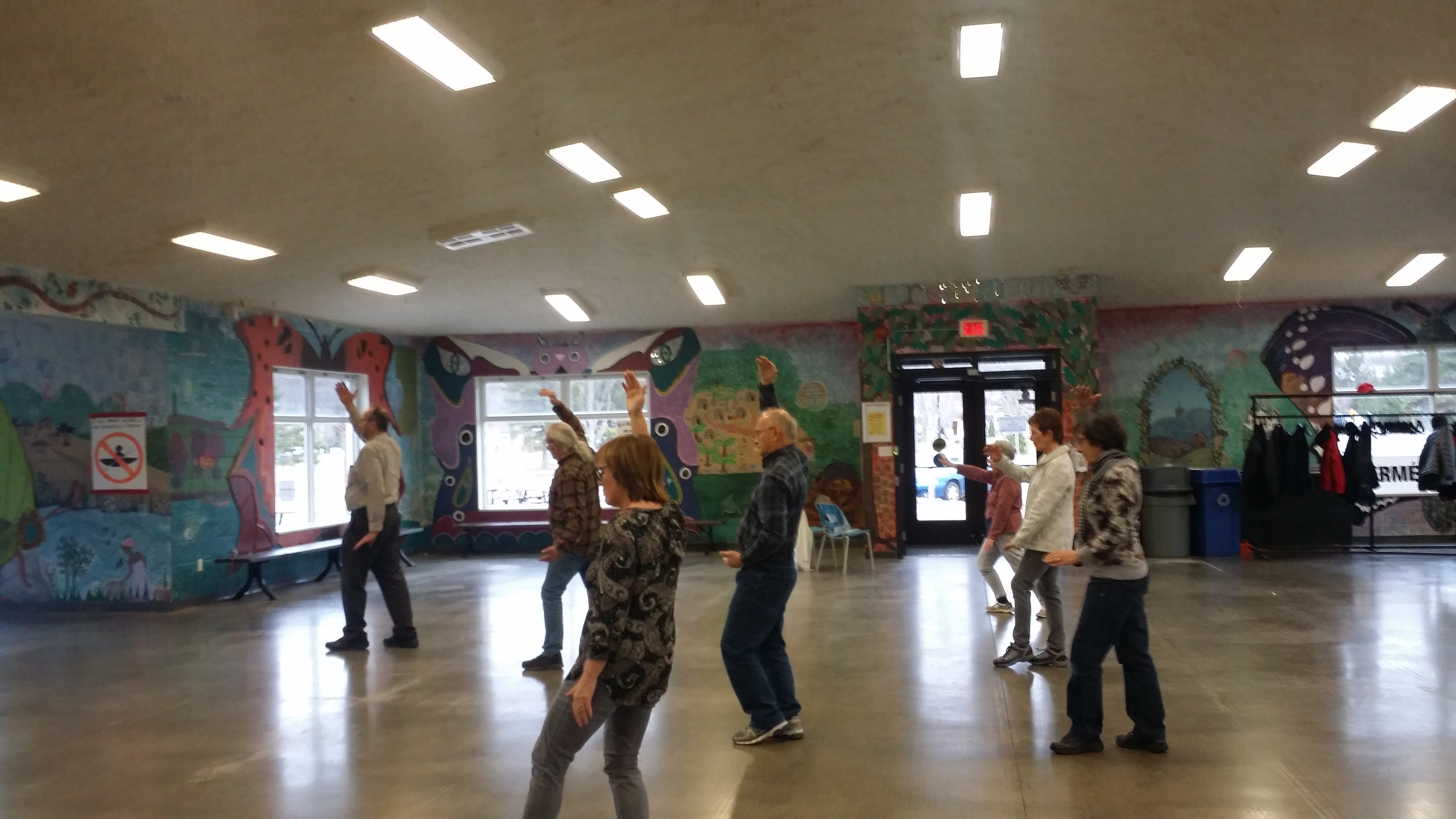 Defi, Santé, Granby, parc Daniel Jonhson, Lac Boivin, vie culturelle et communautaire, Multi-sports, ainés actifs, rue drummond, chalet des patineurs, Québec, Qc, qc, Canada, can., Montérégie, Haute-Yamaska, Cantons-de-L'Est, professeure certifiée, instructrice Duan Internationale, Lolita Dalpé, Tai Chi, Taichi, taichi, taiji, Tai Ji, Tai chi,
printemps, pelin air, santé, activité, amicale, 