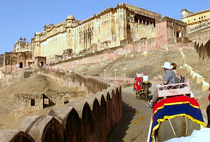 Amber fort with car with driver in india www driverindia net