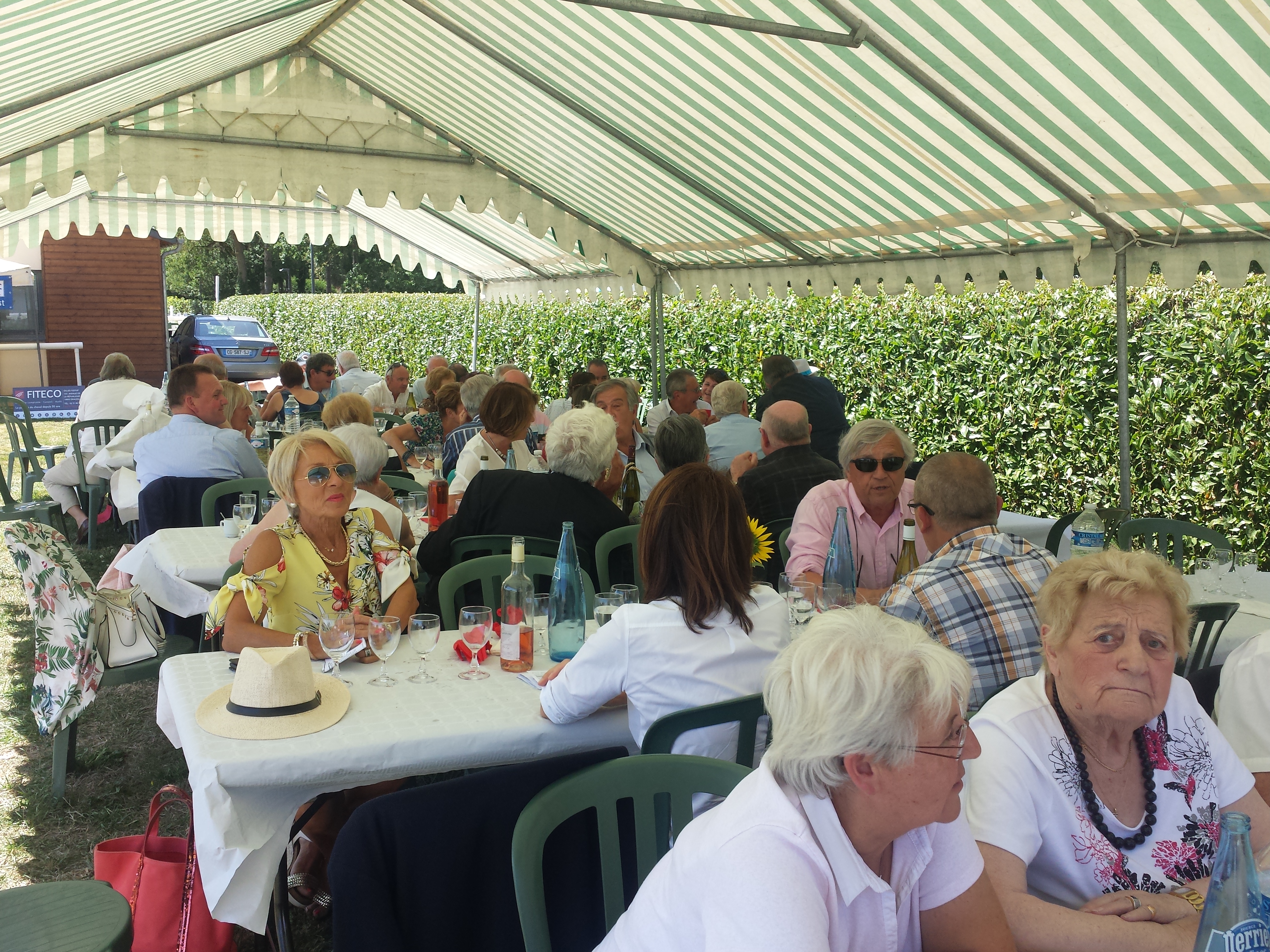 SUCCES DU BUFFET CHAMPÊTRE SAMEDI 15 JUILLET 2017 