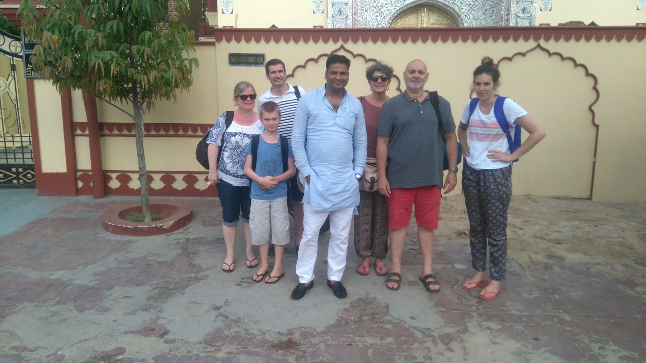 Www conductorindia com coche con conductor en india 10