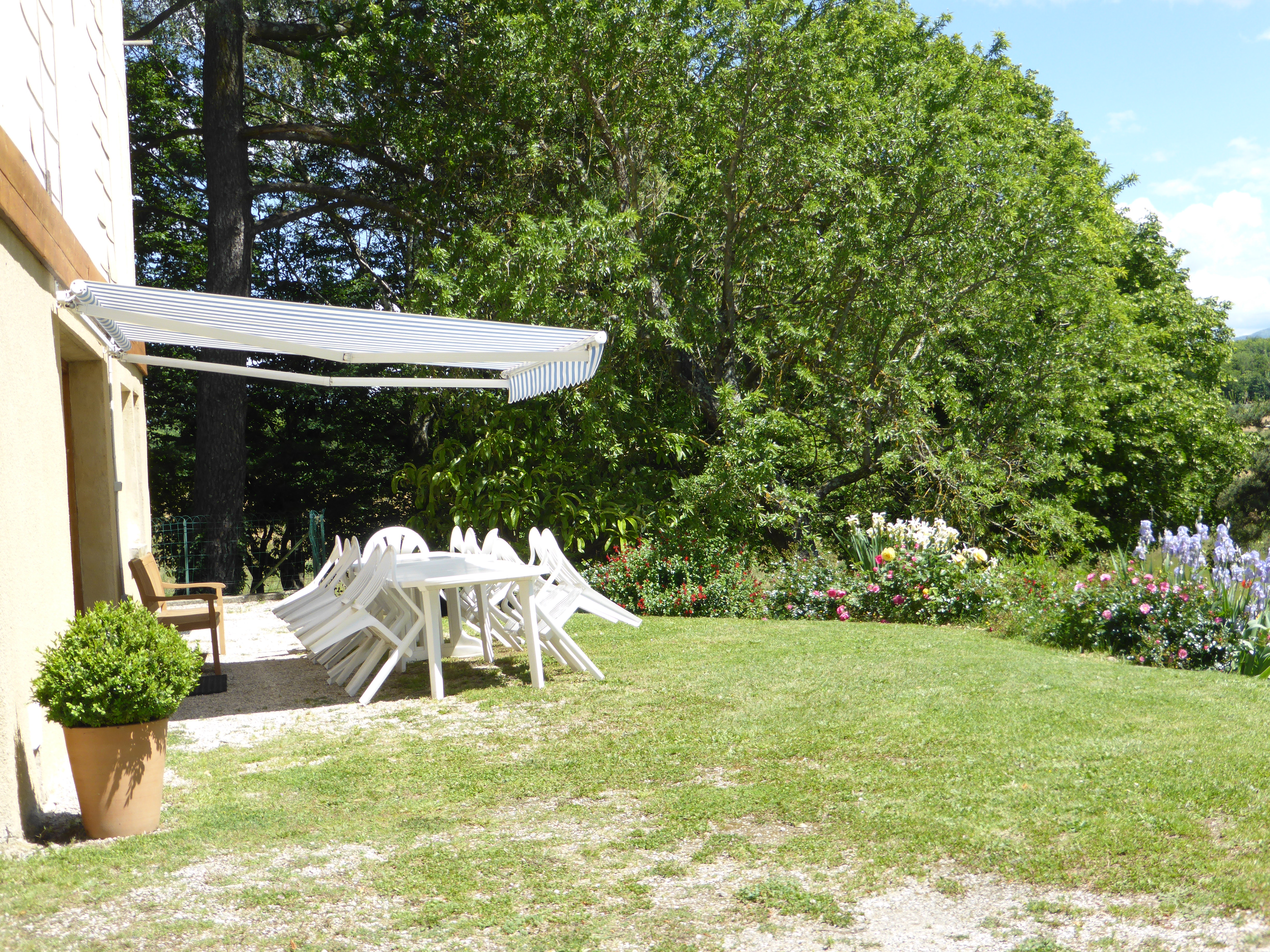Gite des tilleuls terrasse cote sud