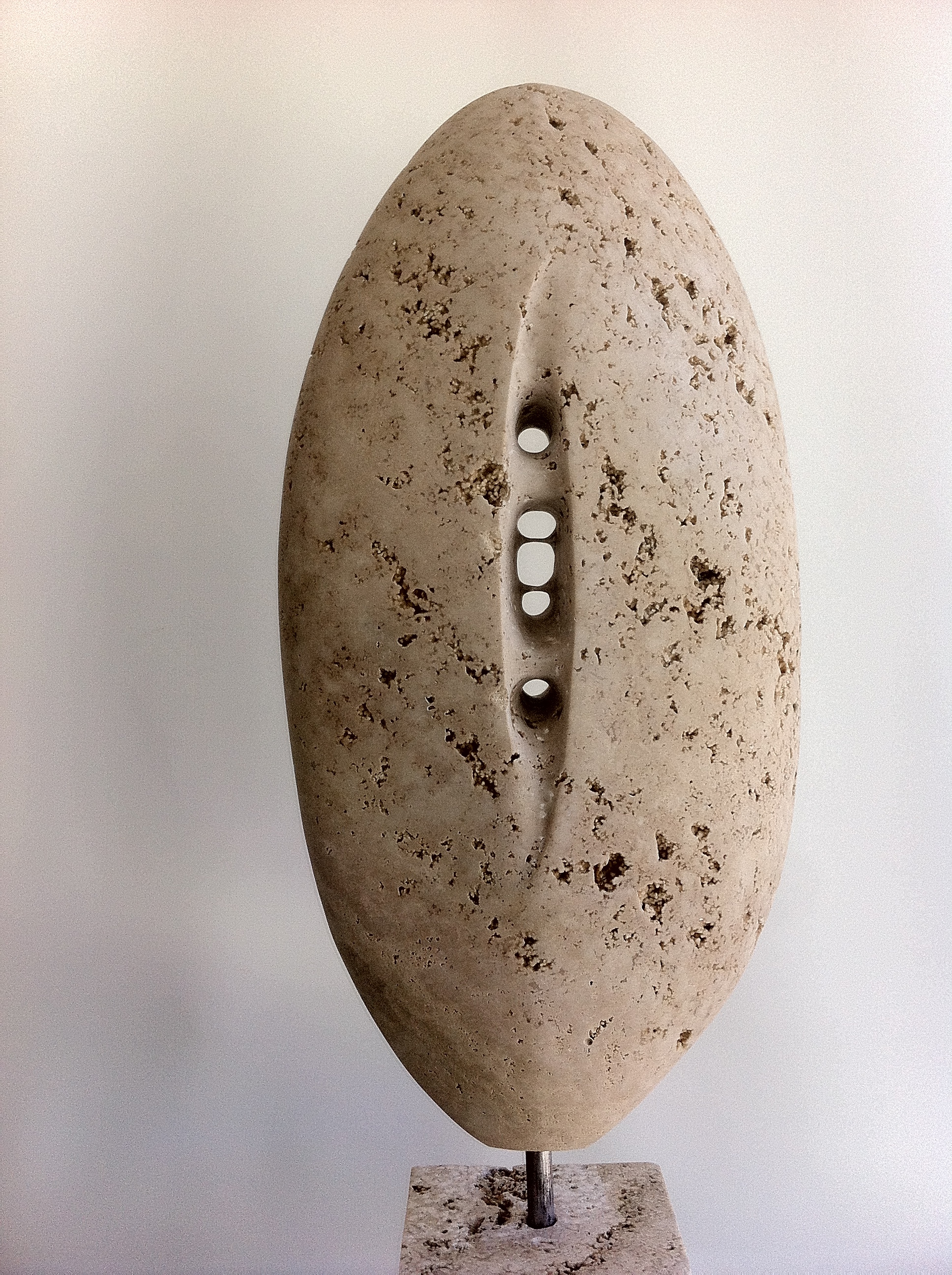 "RESONANCES"
60X30X20                  
PIERRE DE TERUEL  1500 €