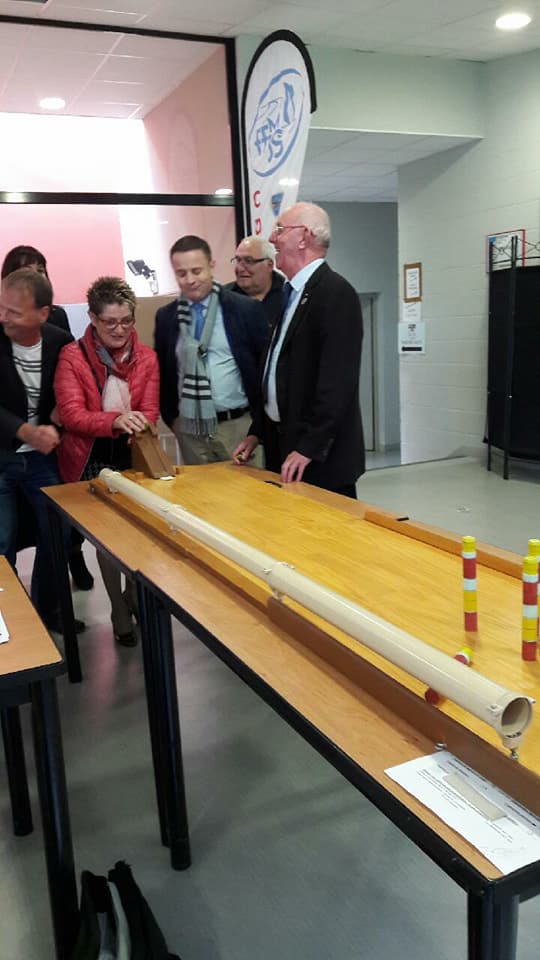 Les elus jouent aux quilles