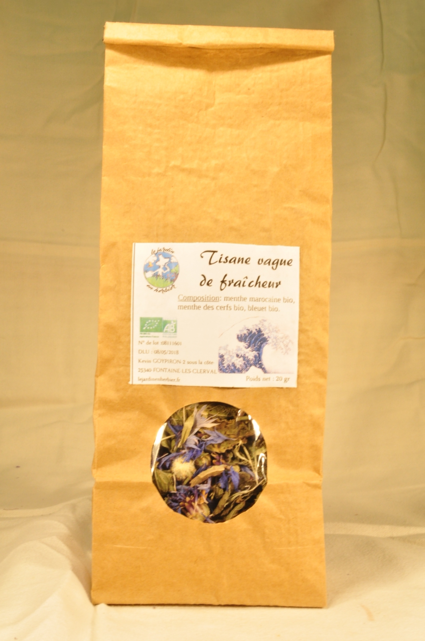Tisane vague de fraîcheur
Rafraîchissante 
sachet de 20gr
Compo: menthe marocaine, menthe des cerfs, bleuet. 