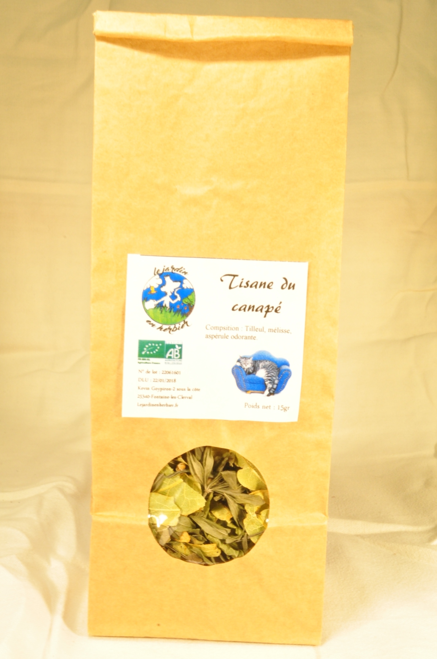 Tisane du canapé
Idéale pour un moment de détente tranquille.
Sachet de 15gr
Composition: tilleul, mélisse, aspérule odorante.