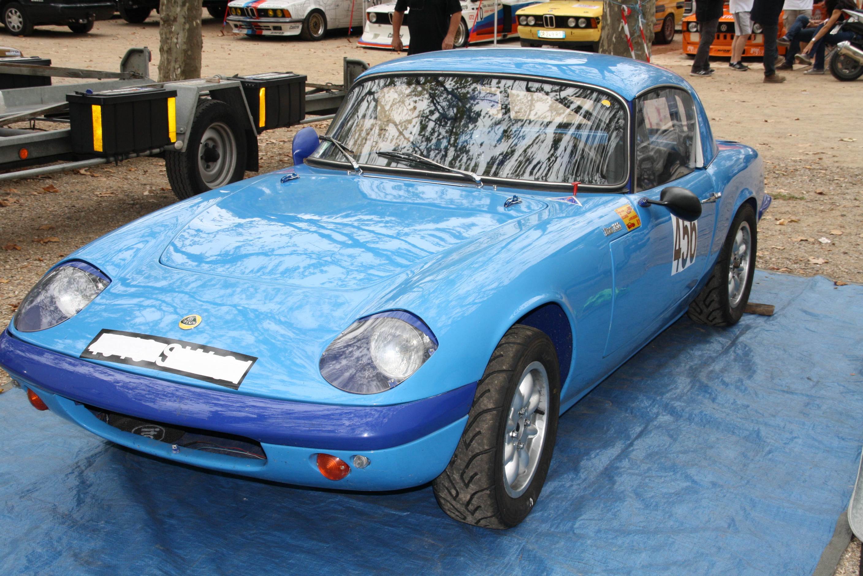 Lotus Elan de Bernard BIRBES a  la cote de Lodeve