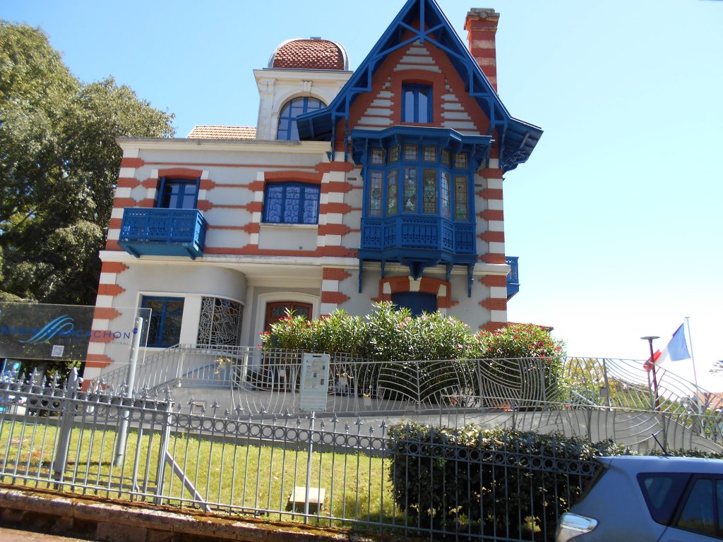 Villa 1