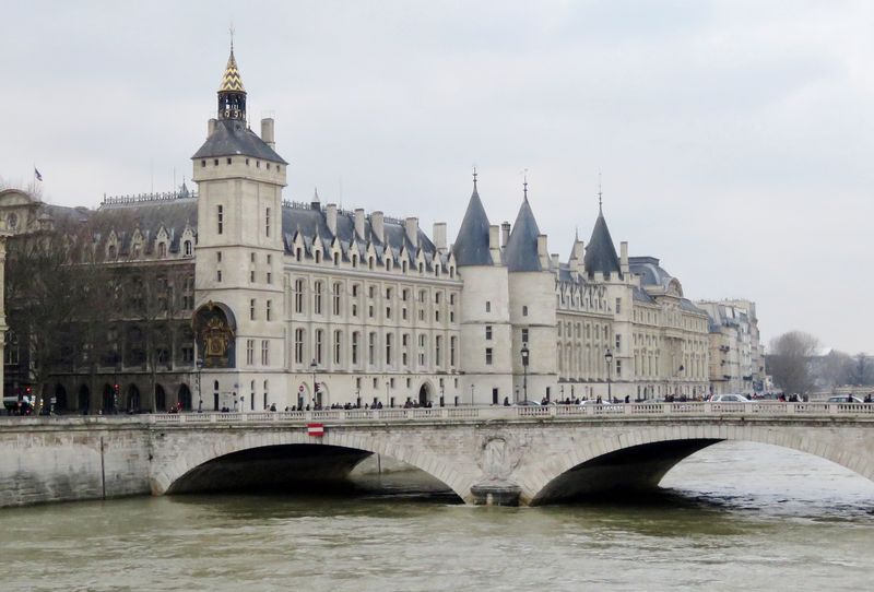 Parisconcierg 3 