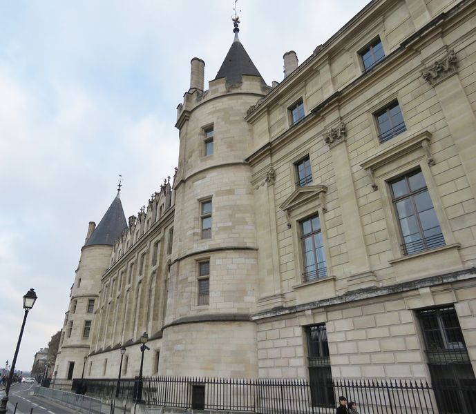 Parisconcierg 10 