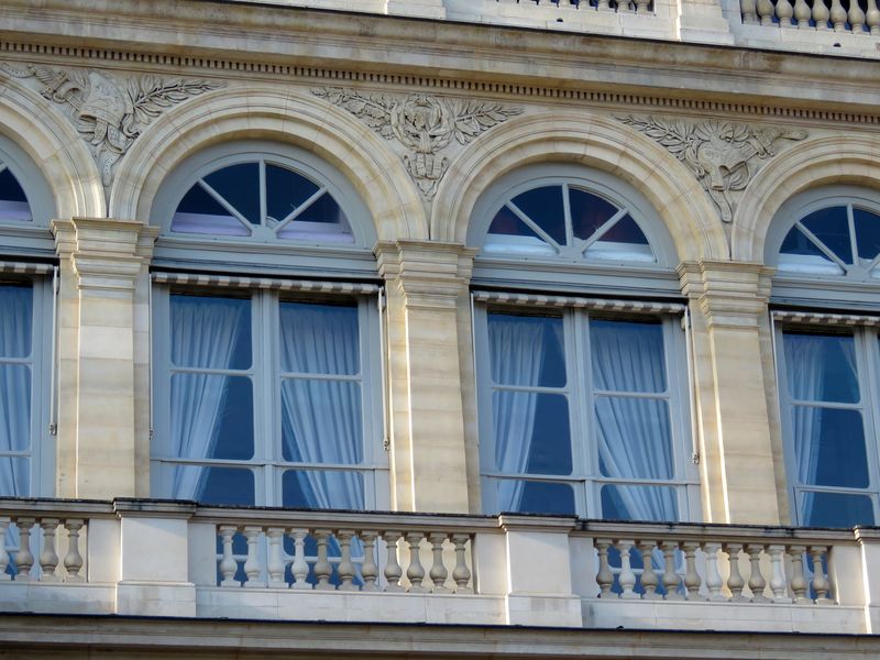 Parispalr 12 