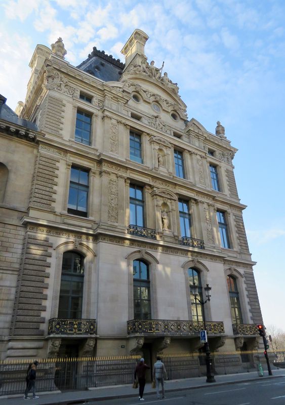 Parislouvrue 11 