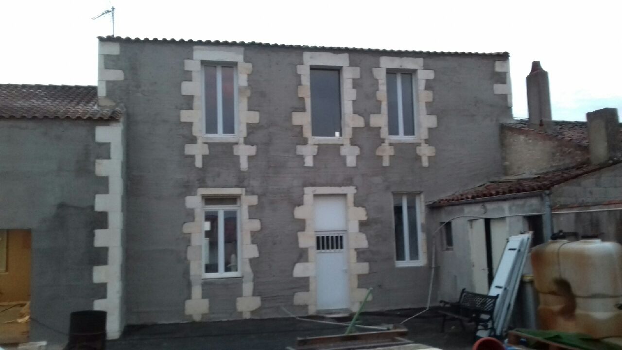 St froult 9