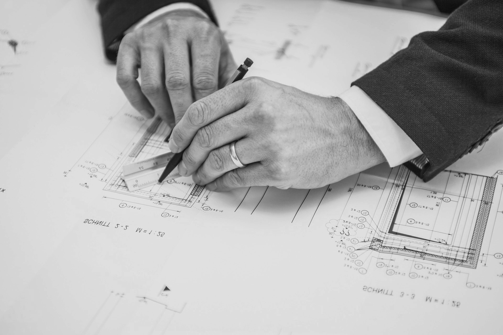 Business 2717427 1920 bw