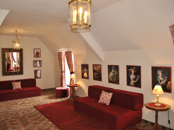 Salon rouge etage