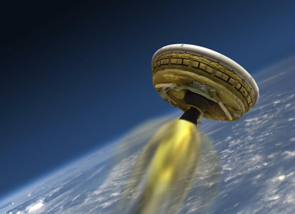 658205 flyingsaucer3 jpg