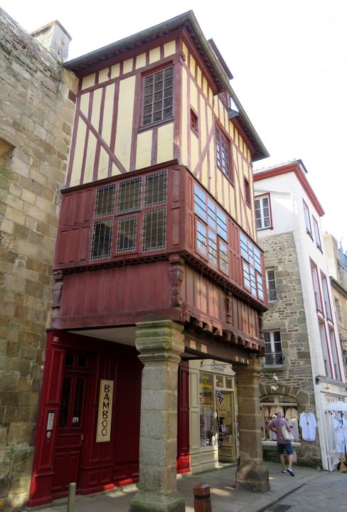 Dinan 20 