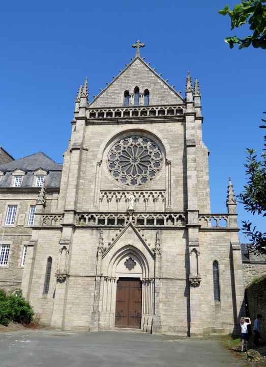 Dinan 28 