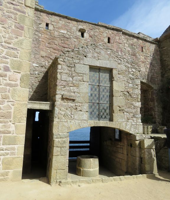 Fort2 4 