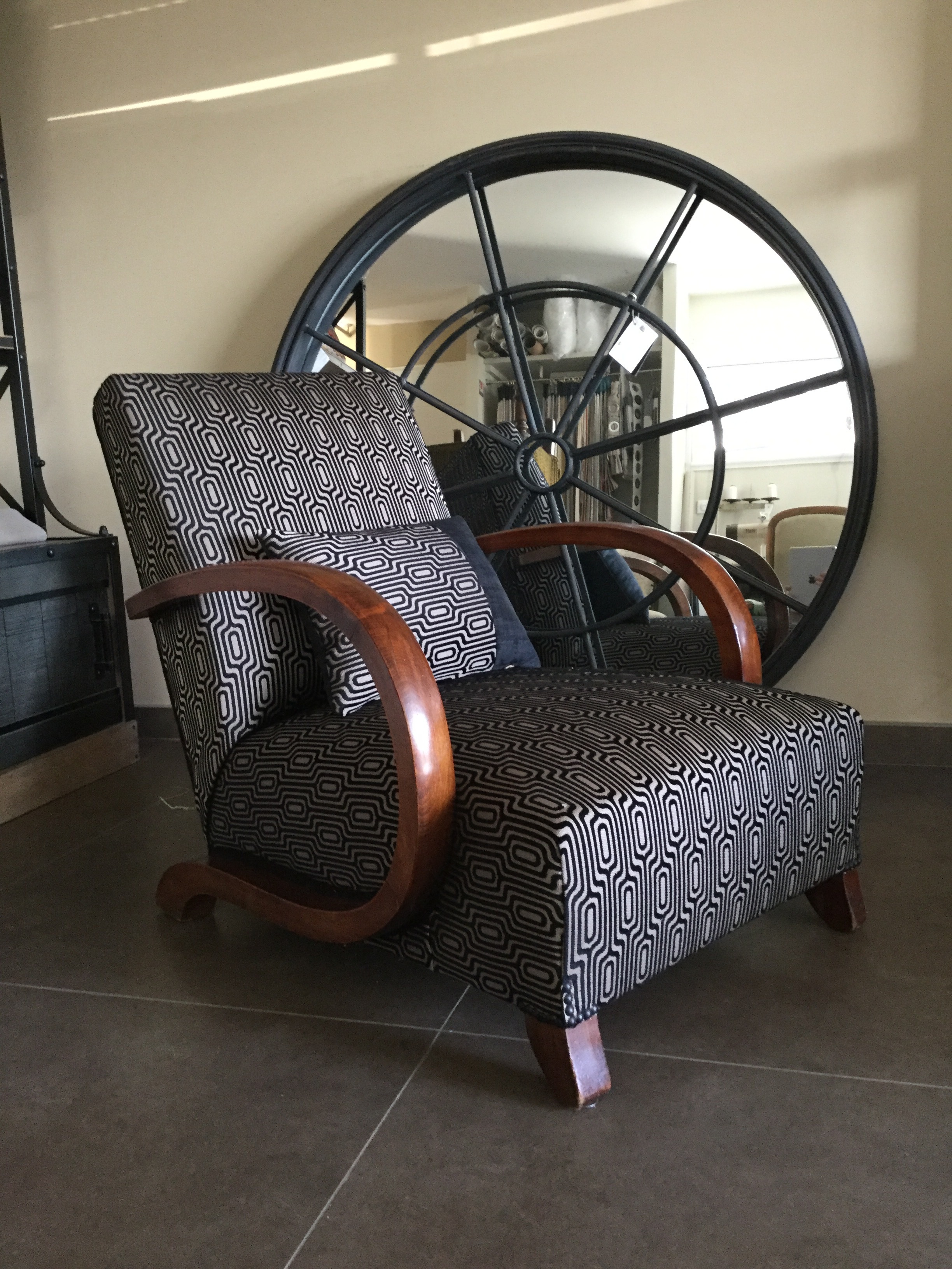 Refection relooking fauteuil meuble style art deco 24 tapissier decorateur bordeaux saint medard en jalles atelier les renaissances