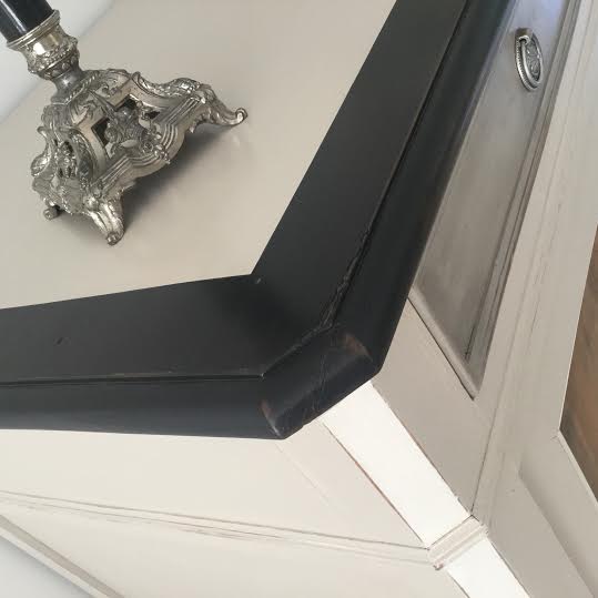 Refection restauration relooking fauteuil chaise canape meuble buffet 4 tapissier decorateur bordeaux saint medard en jalles atelier les renaissances
