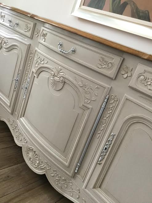 Refection restauration relooking fauteuil chaise canape meuble enfilade buffet 8 tapissier decorateur bordeaux saint medard en jalles atelier les renaissances