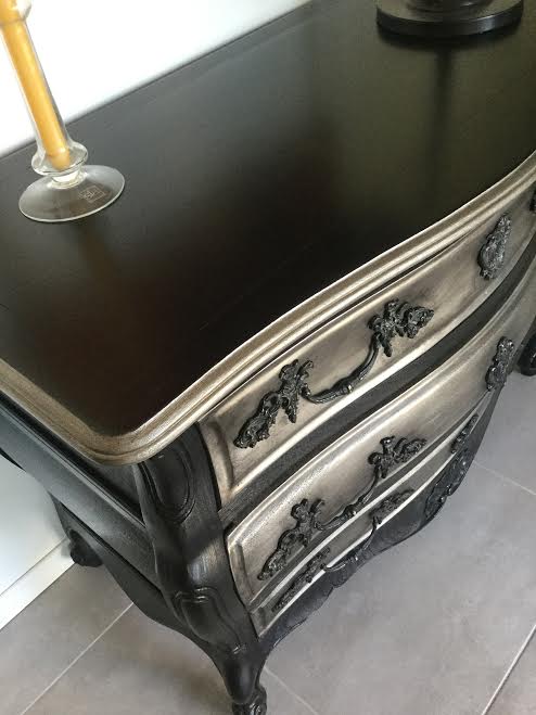 Refection restauration relooking fauteuil chaise canape meuble commode 11 tapissier decorateur bordeaux saint medard en jalles atelier les renaissances