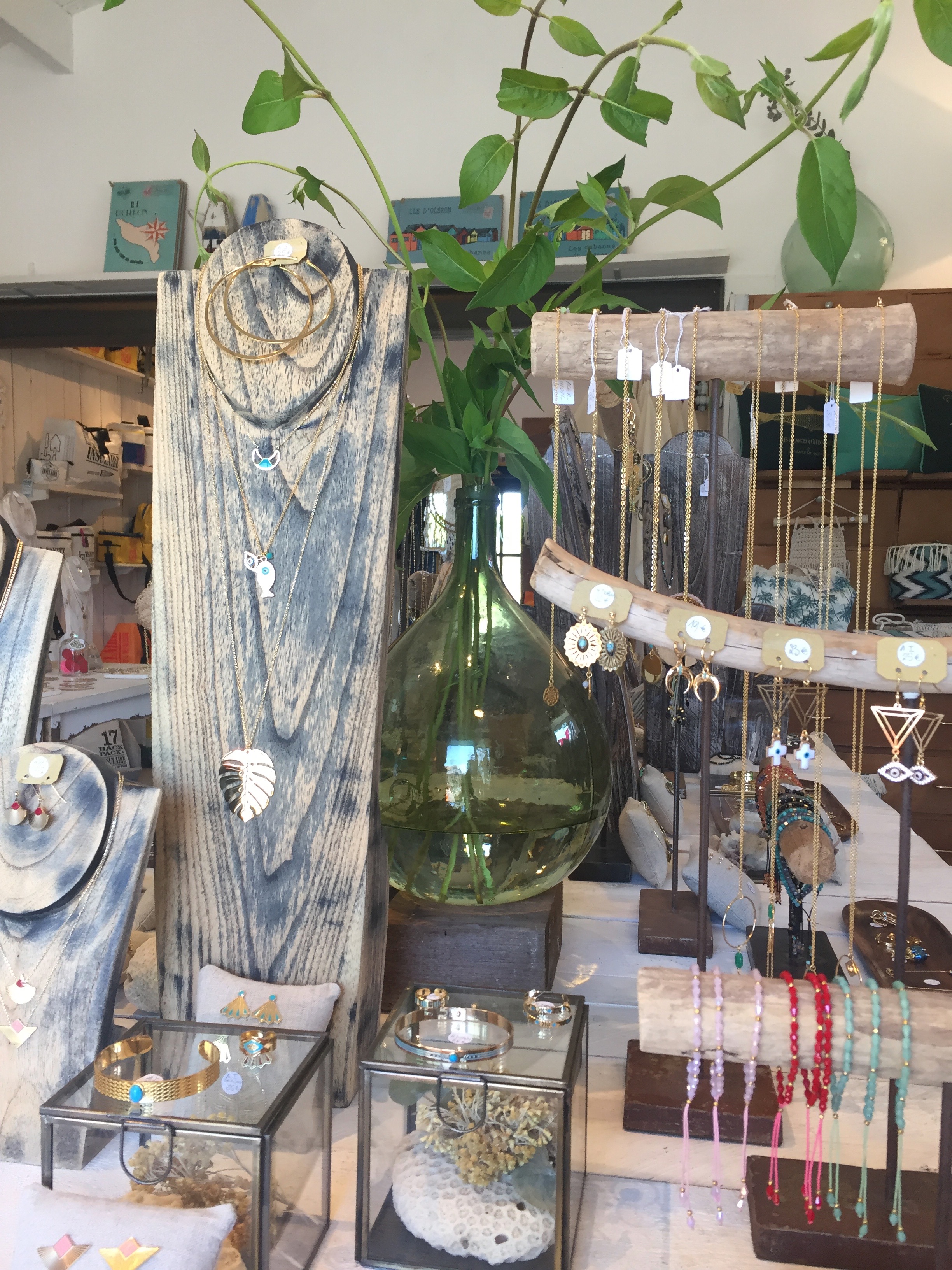 Creation de bijoux en acier inoxydable oleron insulaire magasin creations