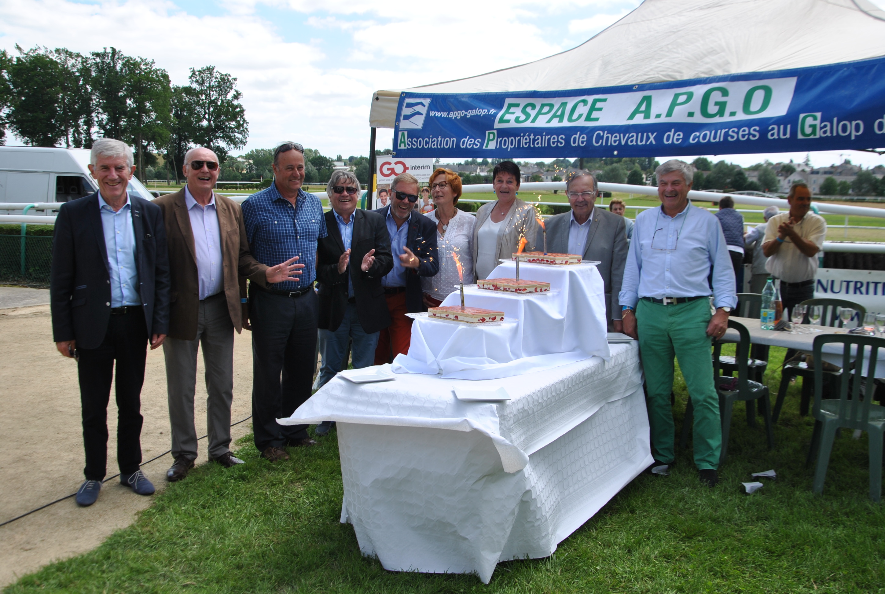 BUFFET CHAMPÊTRE DIMANCHE 17 JUIN 2018 SUR L'HIPPODROME DU LION D'ANGERS