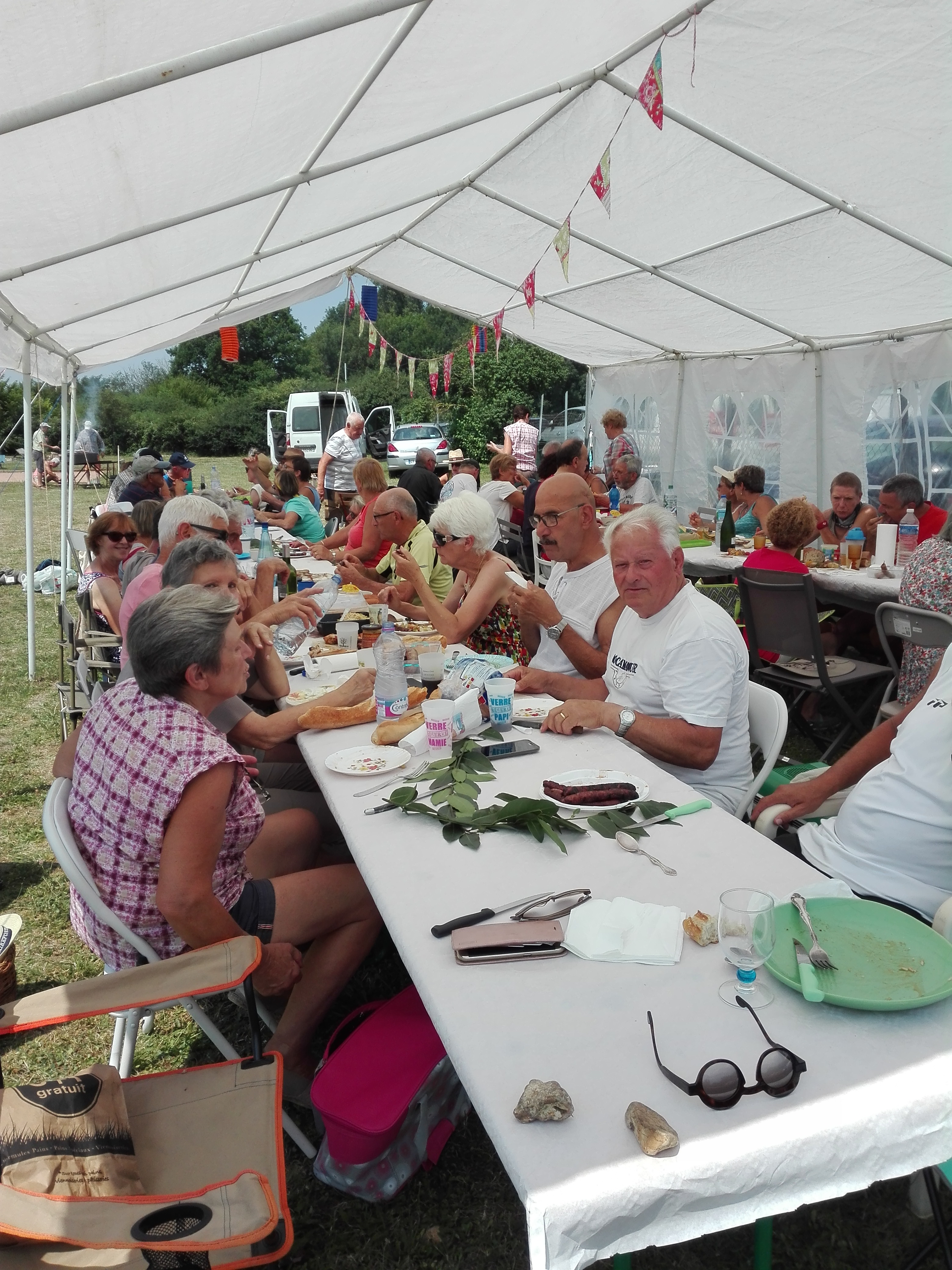 Bbq menilles 6 juillet 2018 a table 2