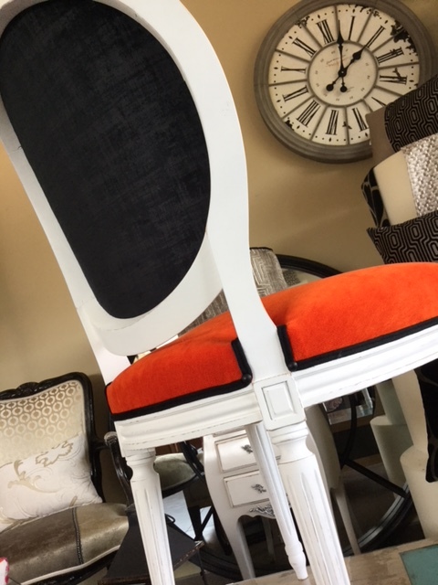 Refection restauration relooking fauteuil chaise l1 canape meuble tapissier decorateur bordeaux st medard en jalles atelier les renaissances