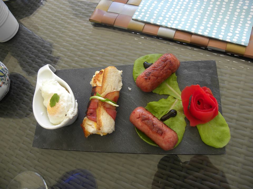 Brunch80