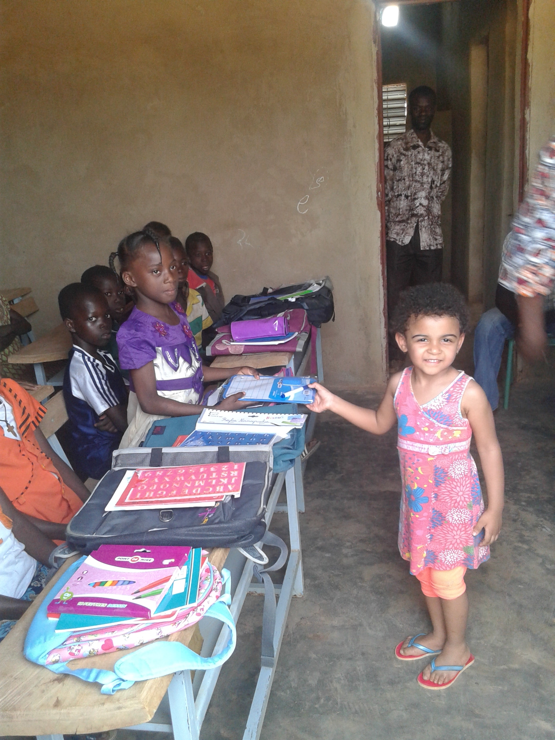 Remise de kit scolaire