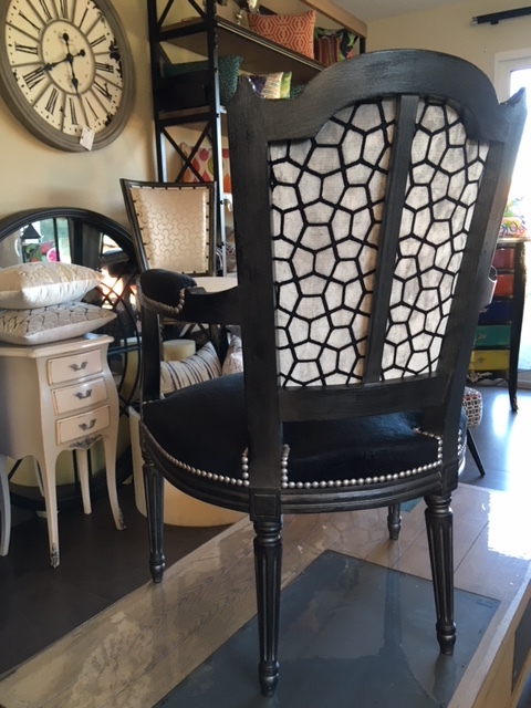 Refection restauration relooking fauteuil meuble cabriolet lm3 tapissier decorateur bordeaux saint medard en jalles atelier les renaissances