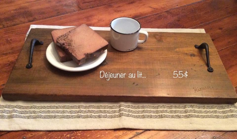 Cabaret dejeuner au lit