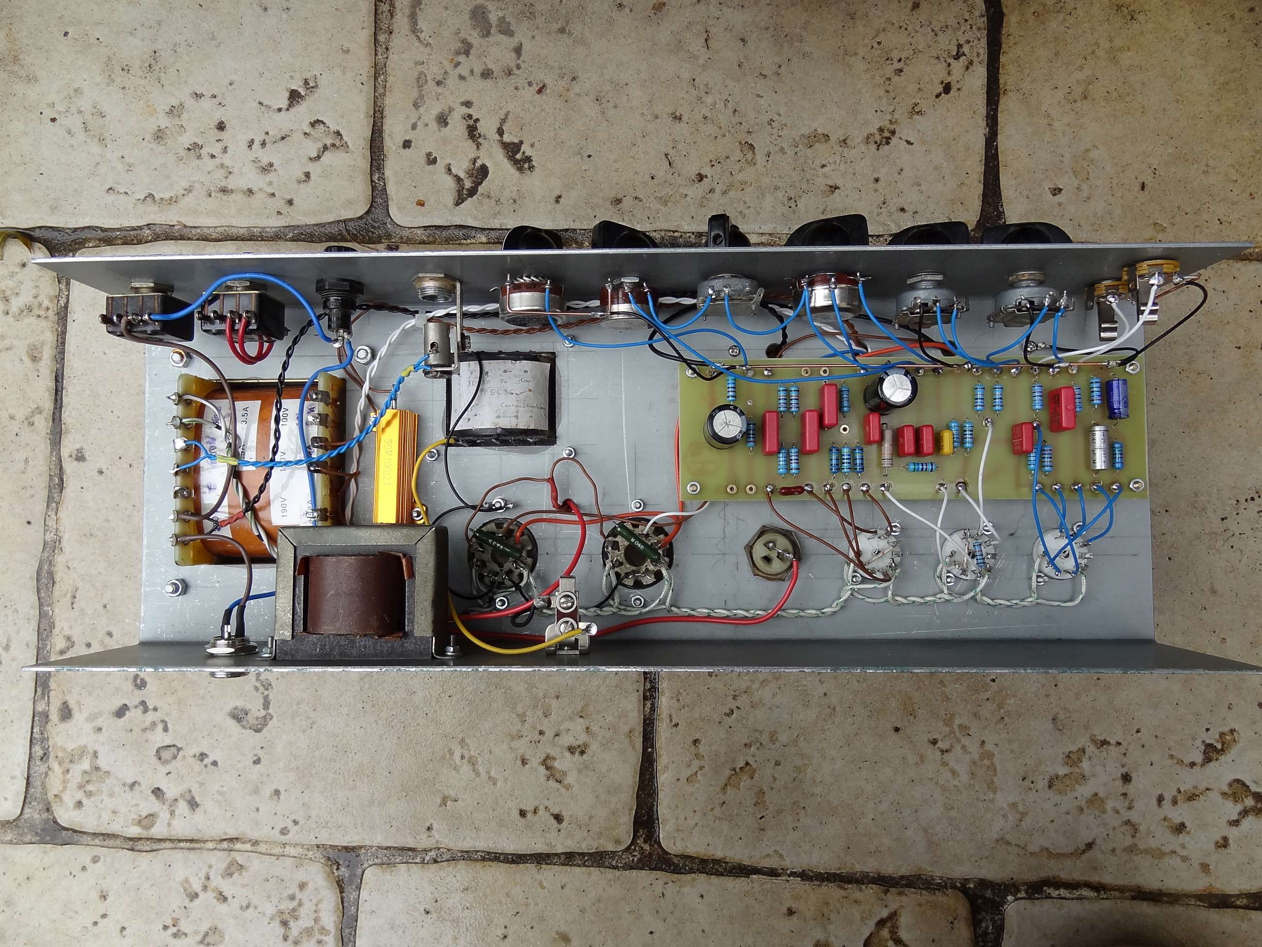 Bassman 6 