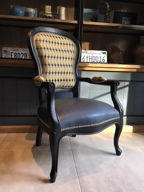 Refection restauration relooking fauteuil chaise canape meuble cabriolet ch 1 tapissier decorateur bordeaux saint medard en jalles atelier les renaissances