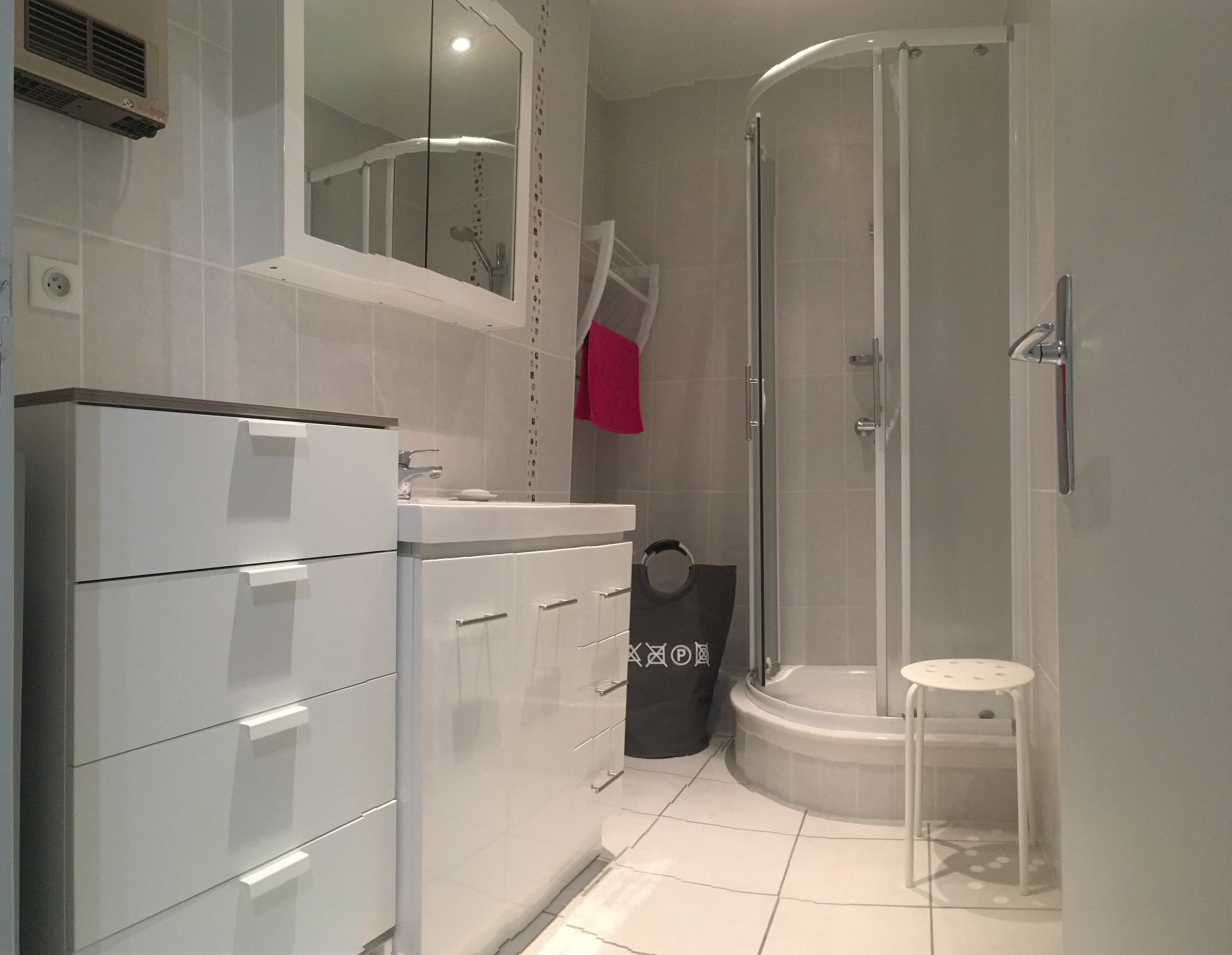 537eb3ed2d80de7e photo