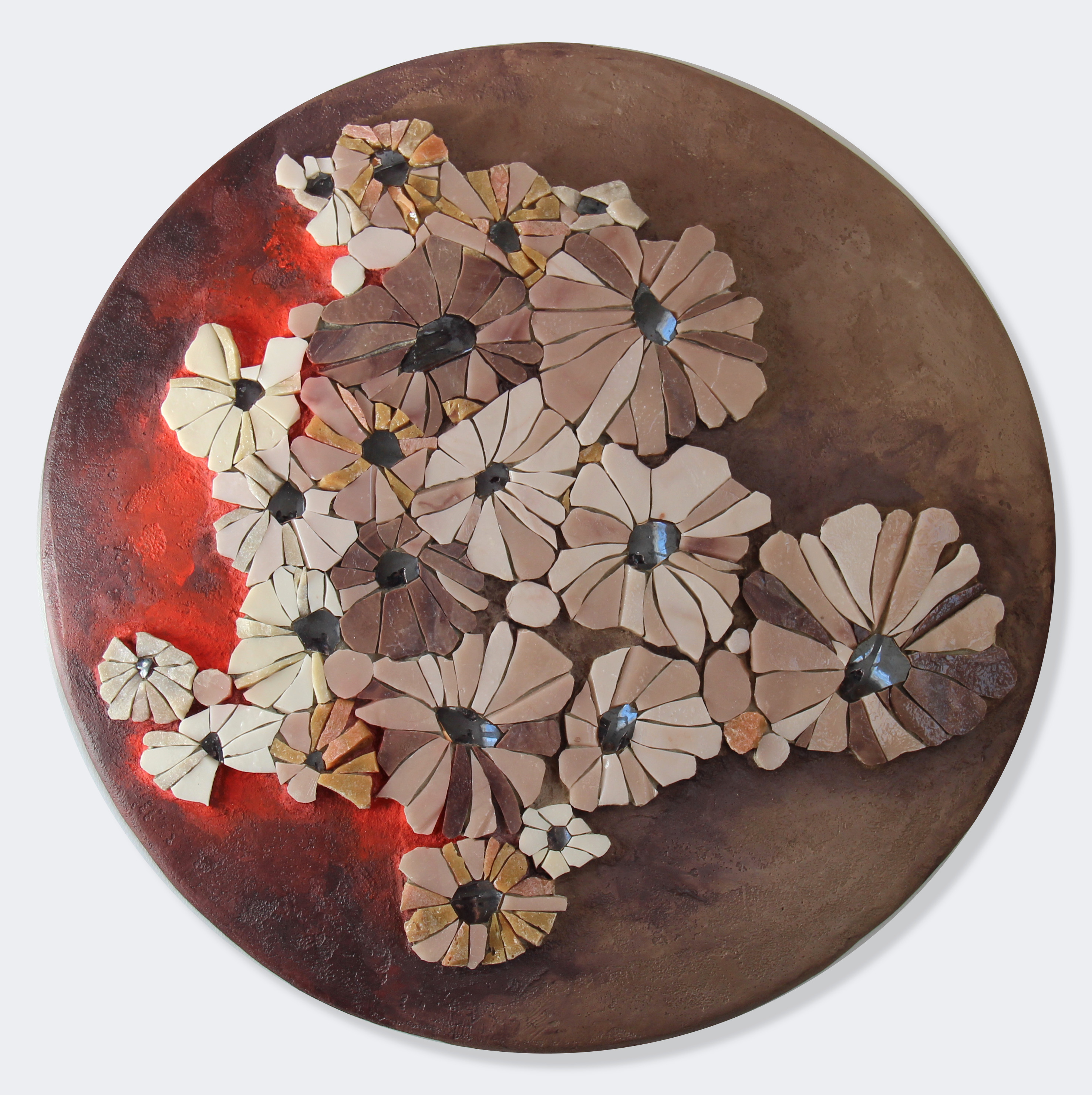mosaique - tableau - hanaé - focus - taupe - vermillon - verre - faïence - fond marin - ora mosaiques.