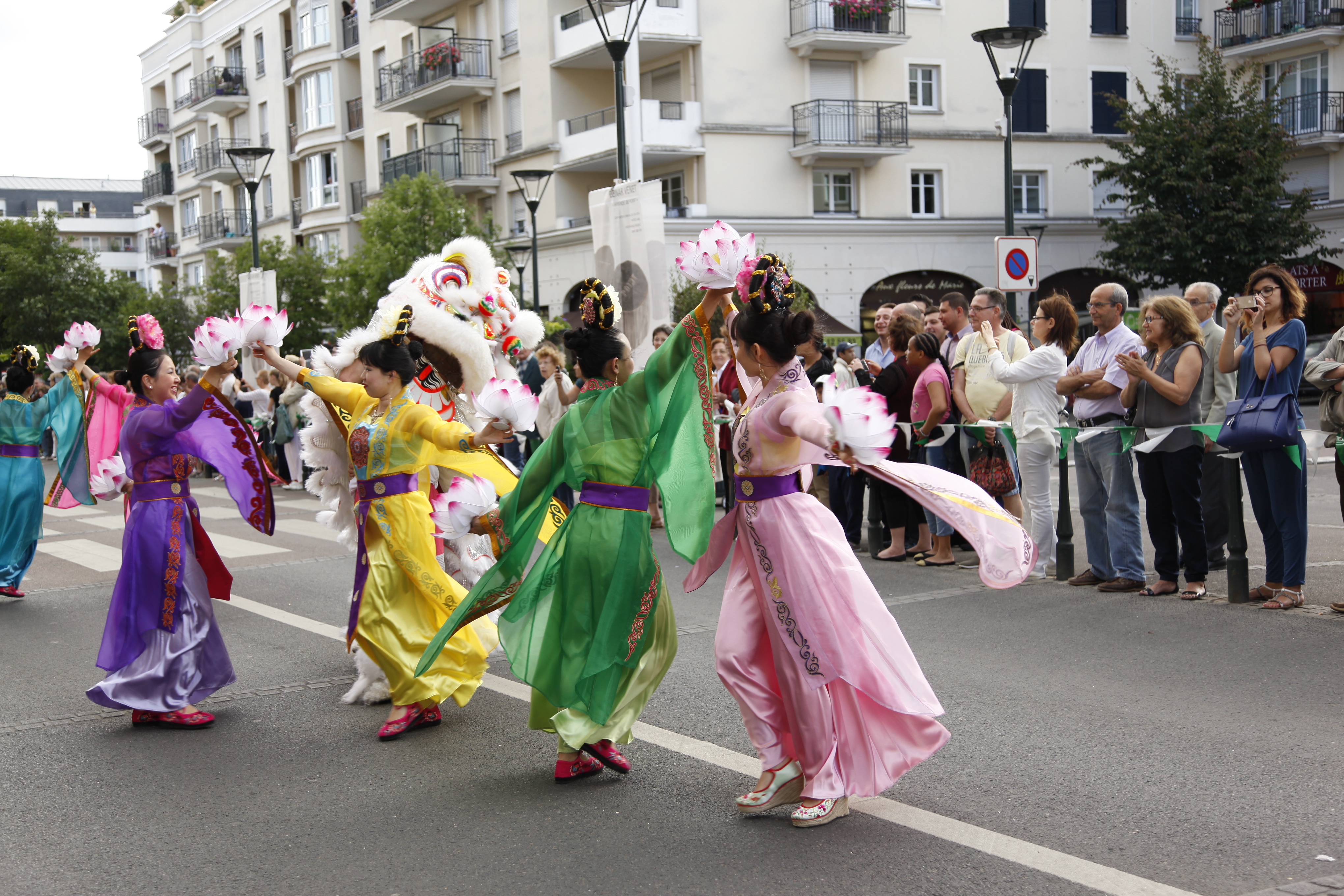 Danse des fees de lotus
