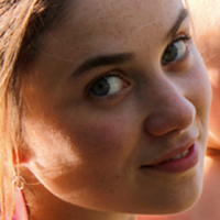 Morgane Gheur Kinésithérapeute,
Conseillère en portage physiologique du bébé et de l'enfant.