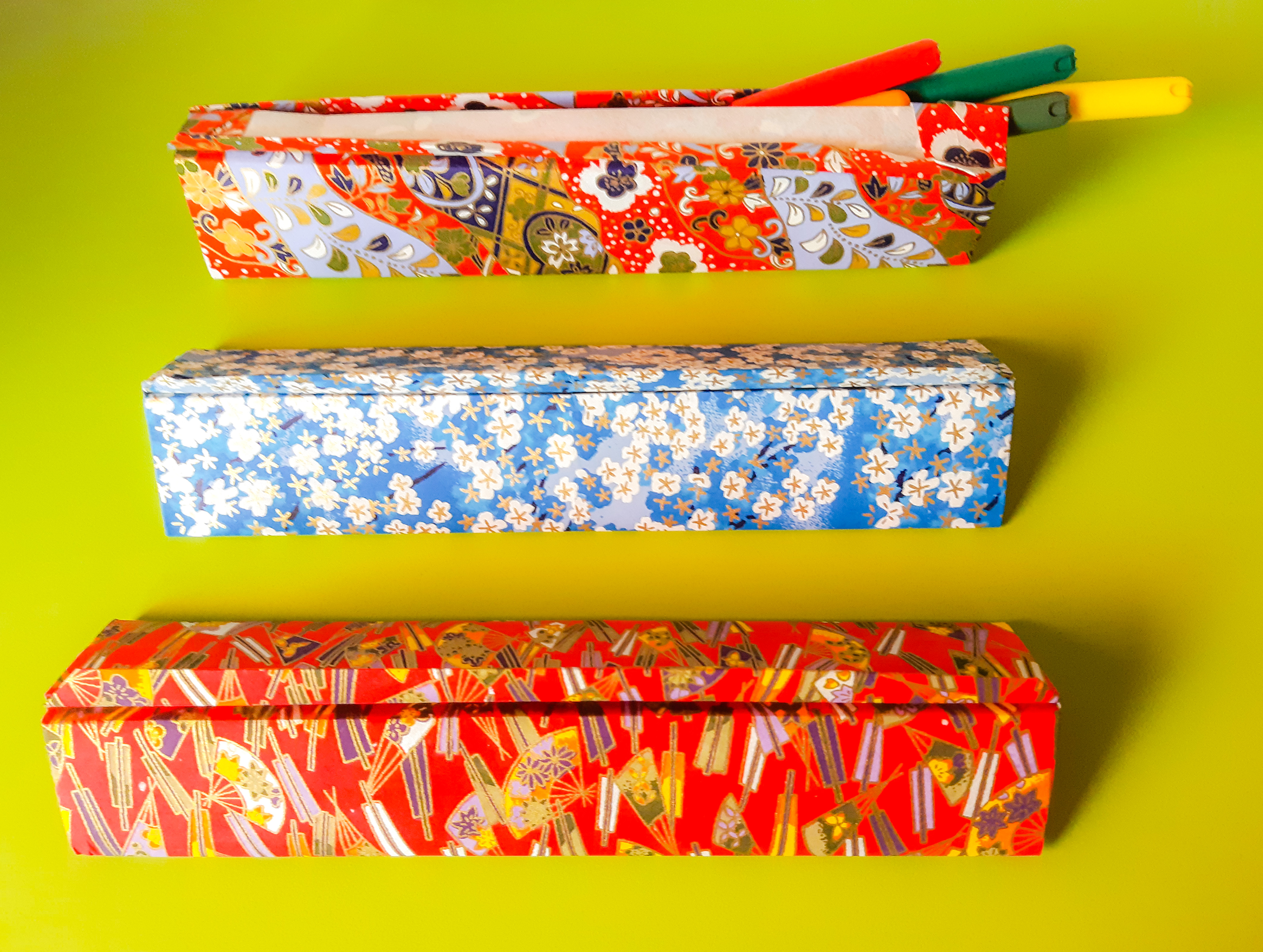 trousse de bureau en papier washi 5€
(~ 23 x 4 cm)