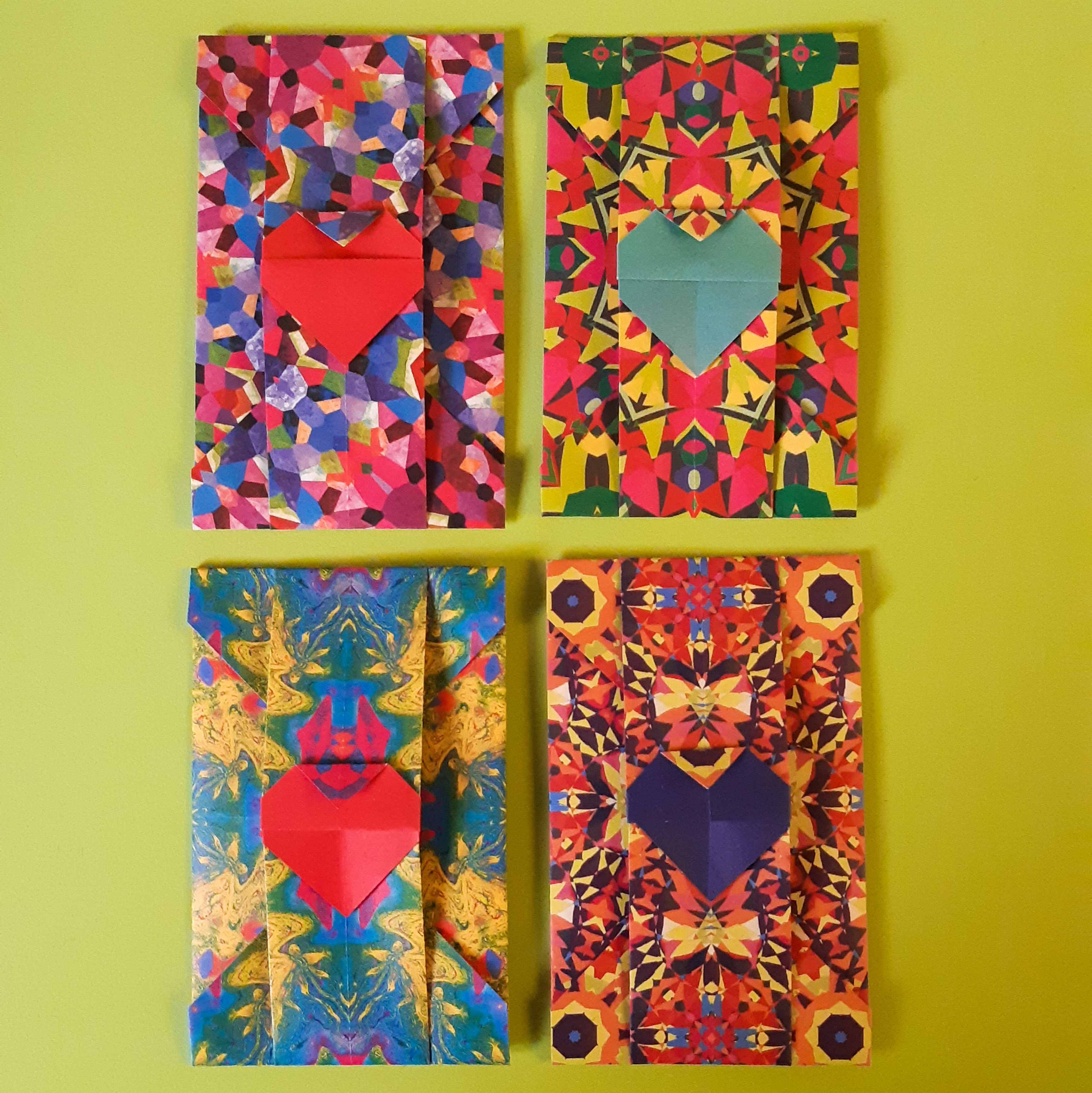 enveloppes Cœur allongée 1€
(~ h 8,5 x 5,5 cm)
