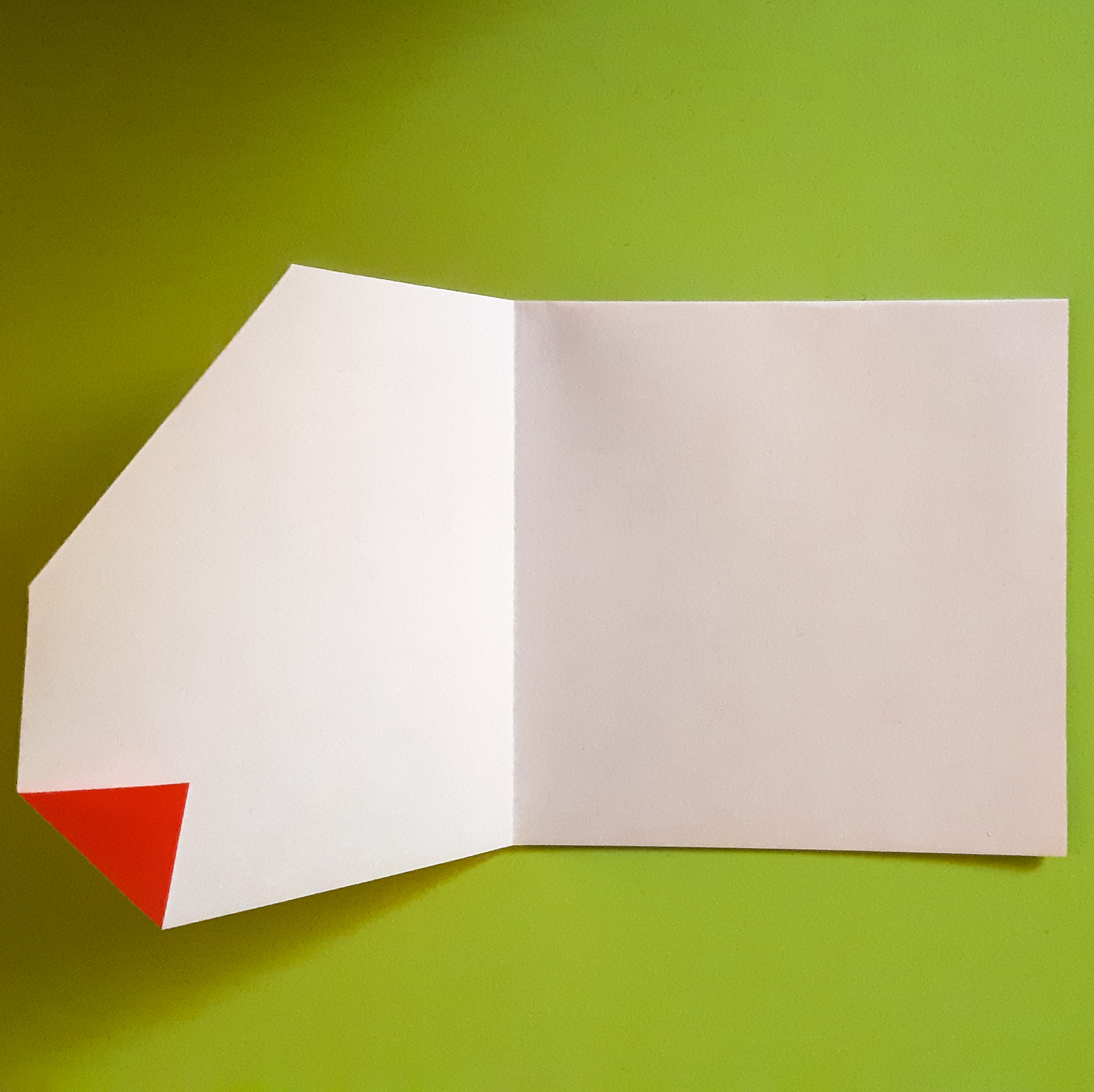 carte cœur simple ouverte 1€
(~ 16 x 8 cm)