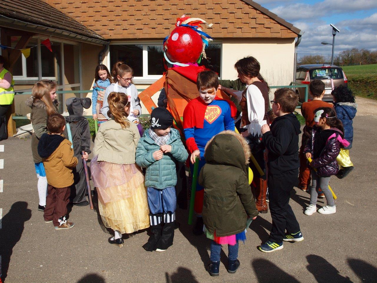 Villemanoche fr 89 carnaval 2019 06