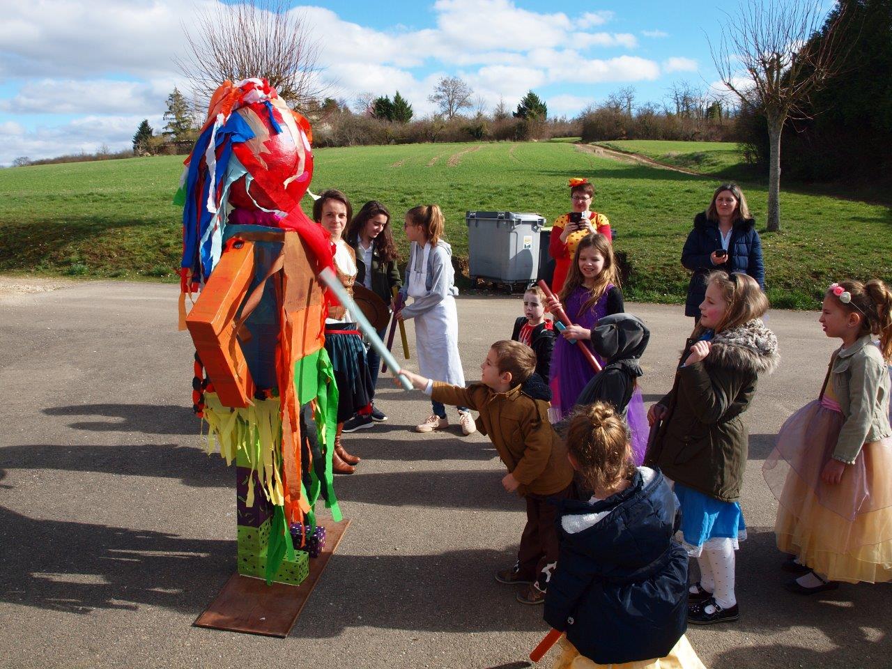 Villemanoche fr 89 carnaval 2019 13