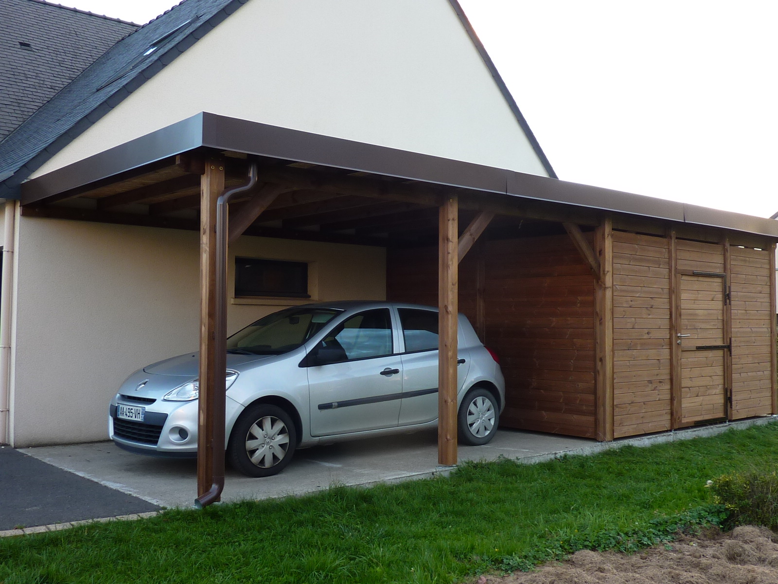 Carport estoril avec abri en thermopin 1 