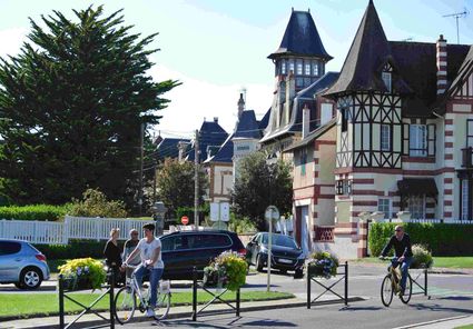 Visite guidee cabourg min