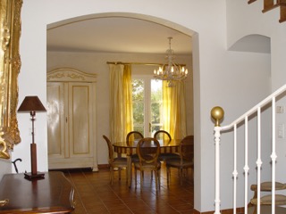Hall la bastide d andrea bd