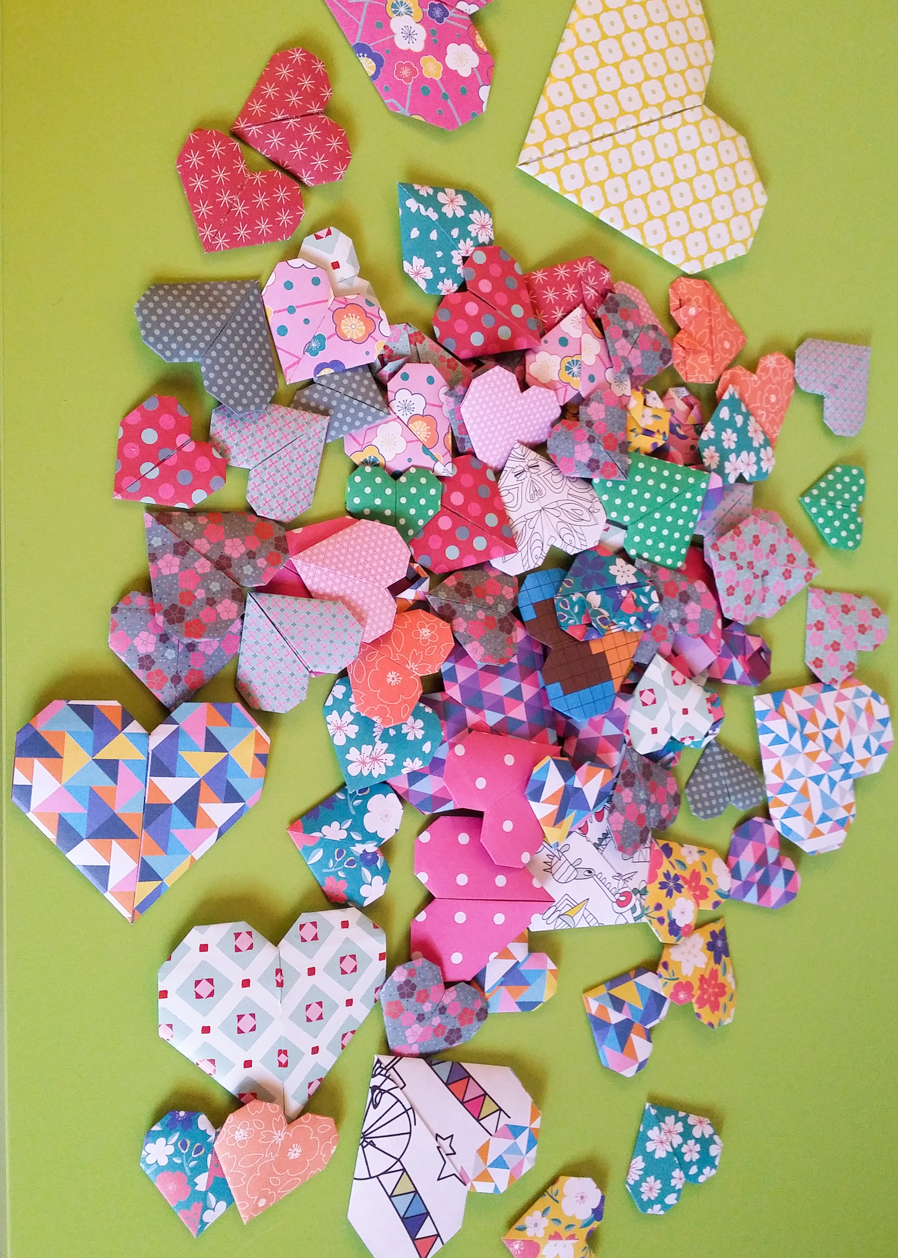 Marque-page Coeur 1€
(de ~ 2,5 x 3 à 9 x 10 cm)